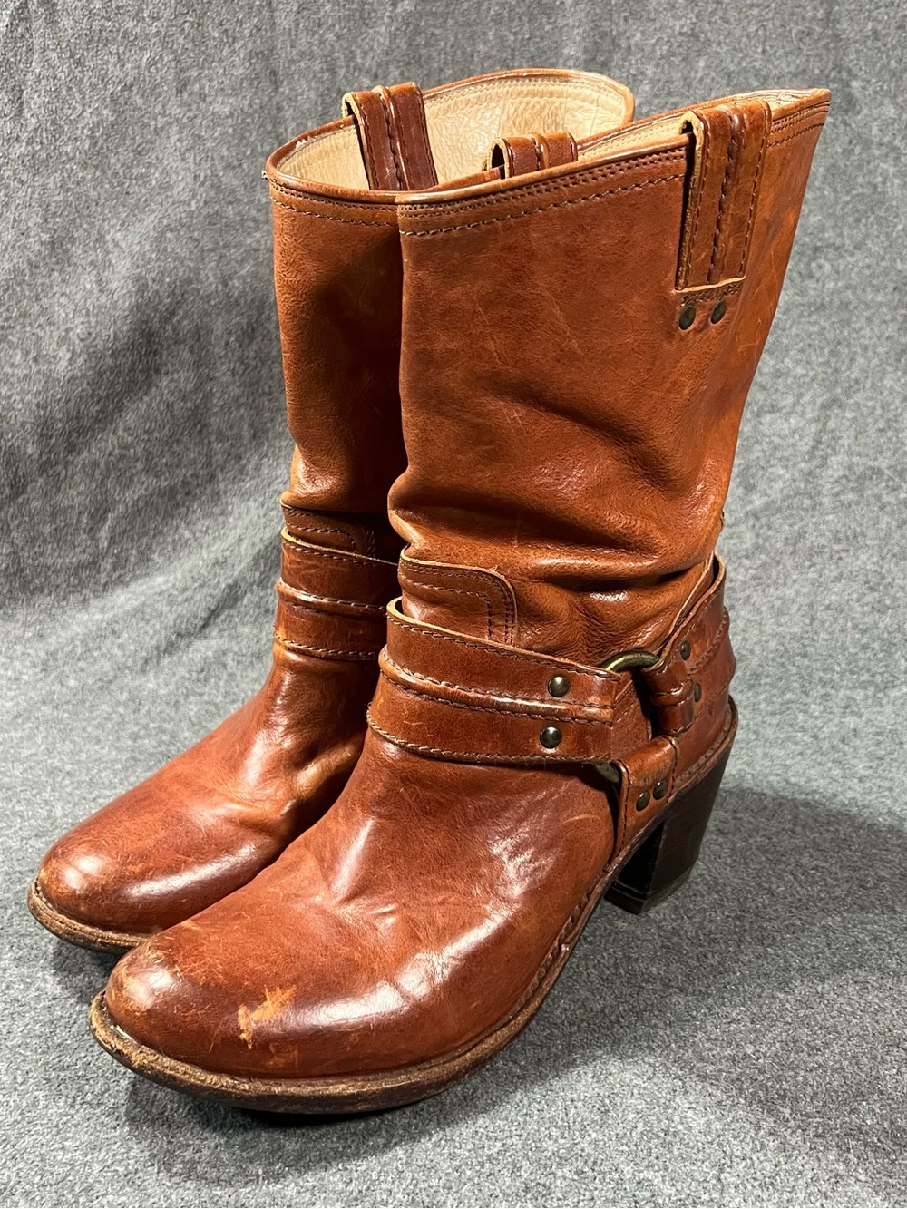 FRYE Women's 77372 Carmen Harness Mid Motorcycle Boho Booties Boots Size 8.5 B